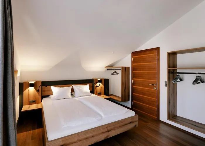 Zum Stubaier Gletscher - Wiesen Dağ evi *