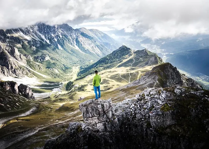 Zum Stubaier Gletscher - Wiesen Dağ evi