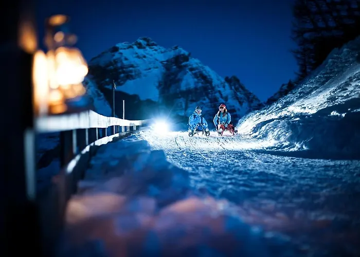 Zum Stubaier Gletscher - Wiesen Dağ evi *